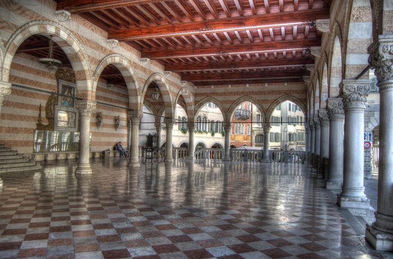 Loggia del Lionello Udine